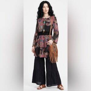 BOHO DIXIE Made in Italy Paisley long blouse size Large Black & Pink & Gold